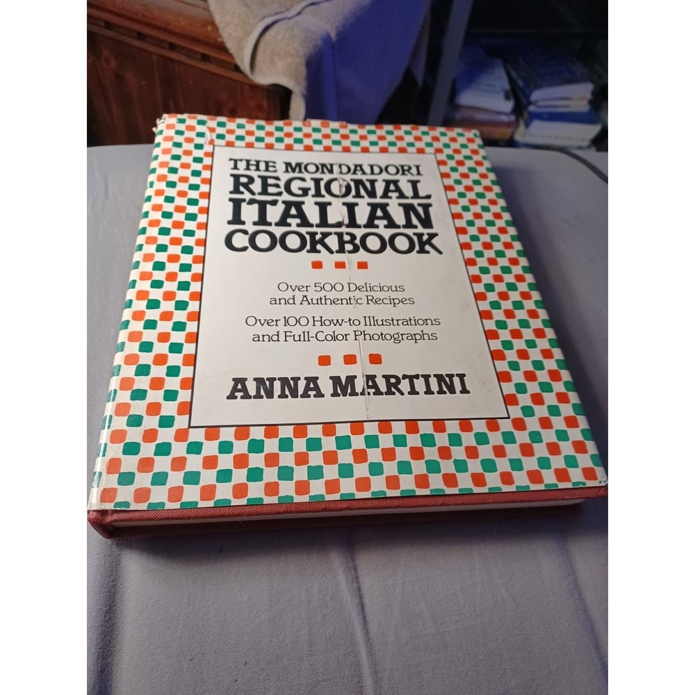 The mondardori regional italian cookbook hadcover 1982